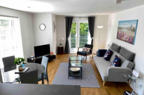 Liberty Garden (Luxury 1bd Apt)